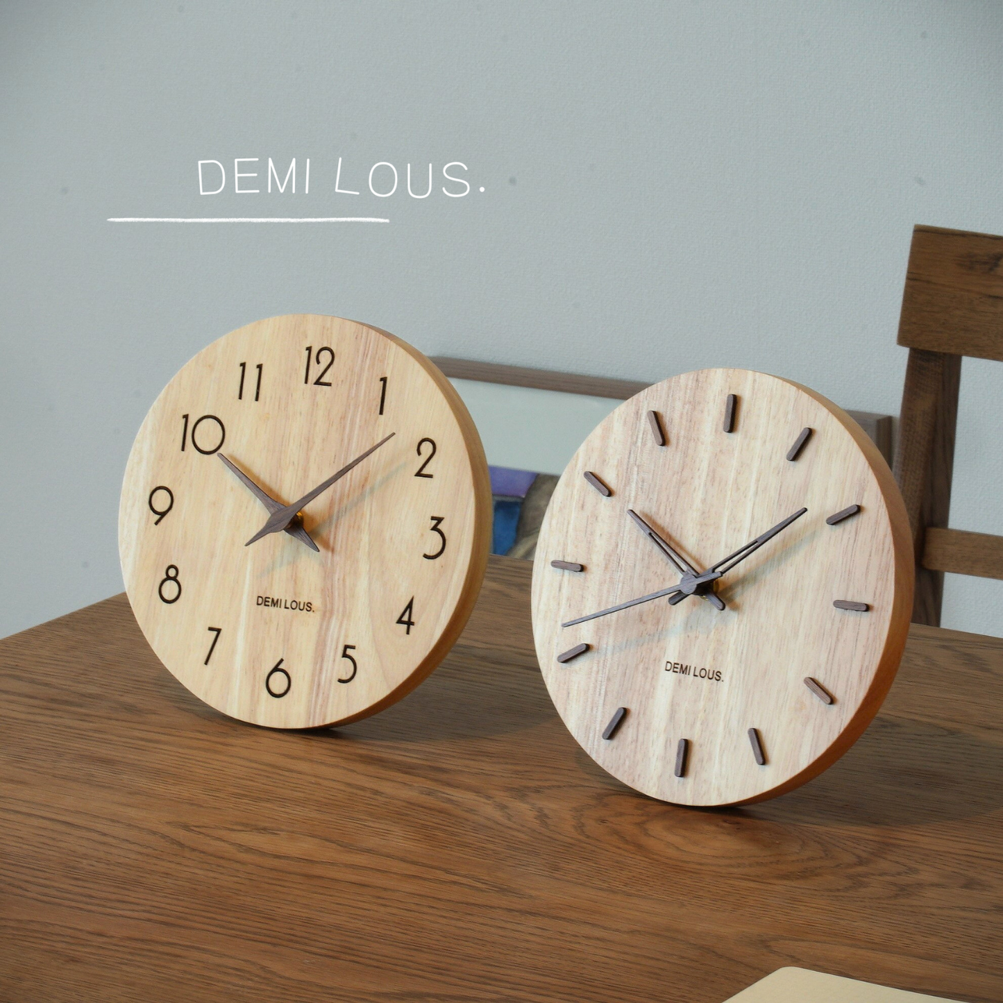 DEMI LOUS. 無垢の木 掛け時計 置き時計 22cm 2WAY 兼用 木製 静音 ナチュラル