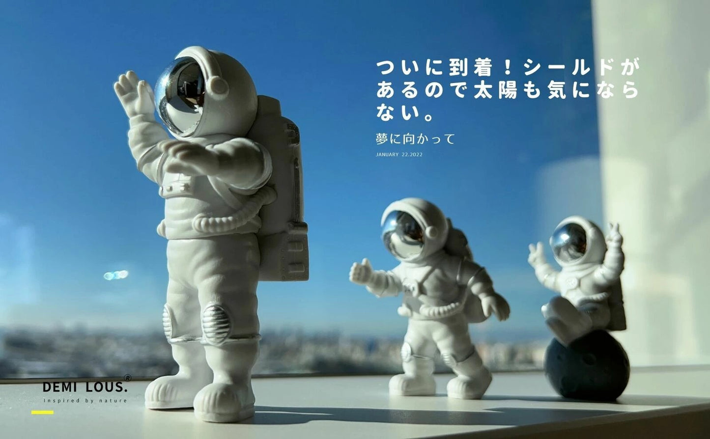 宇宙飛行士の置物セット