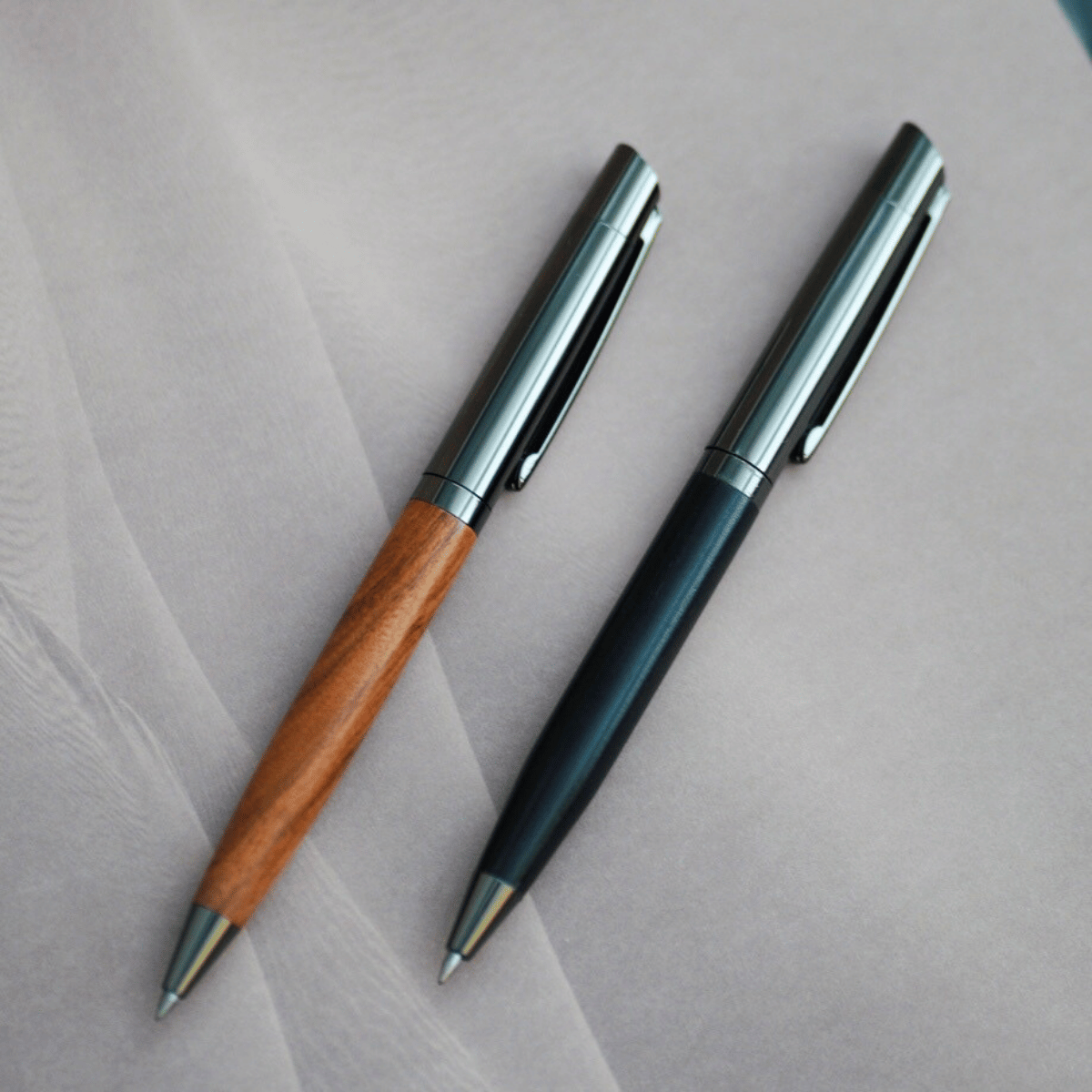 ツートーンボールペン
