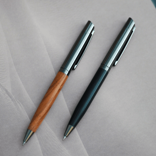 ツートーンボールペン