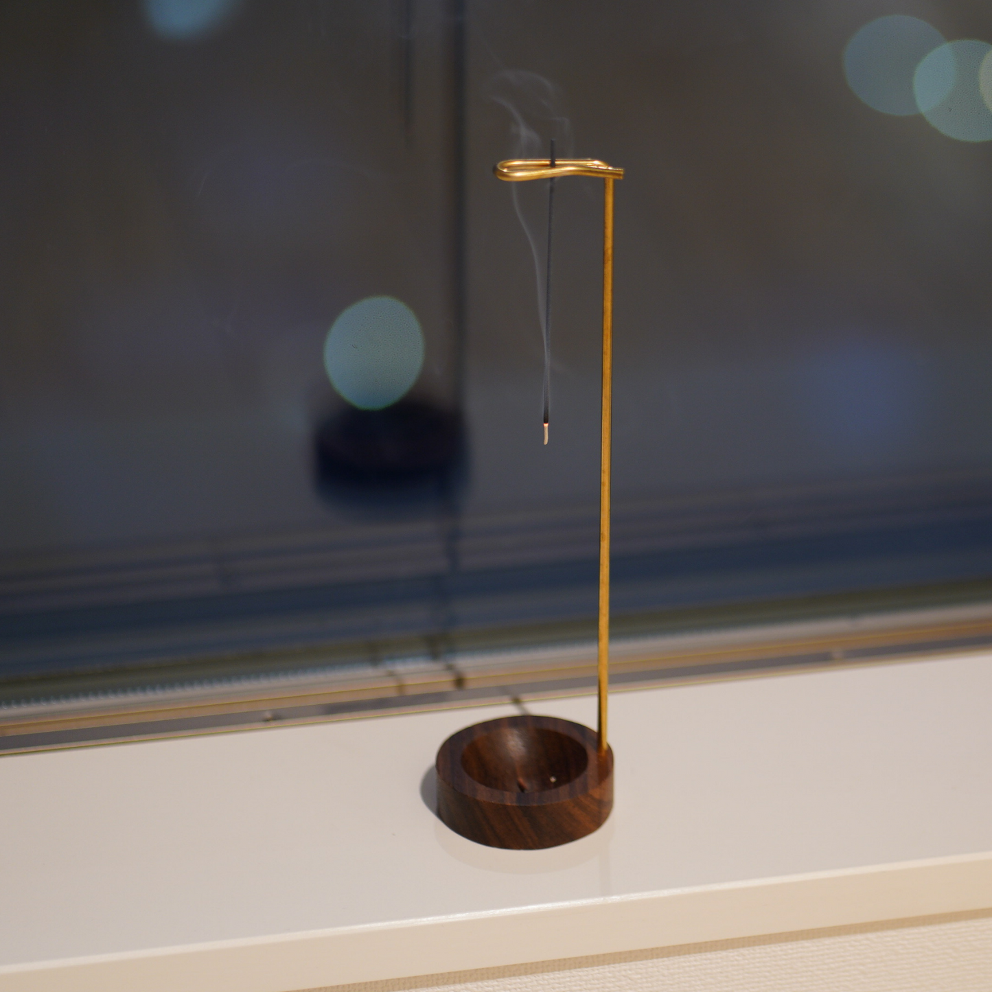 吊り下げ式線香立て