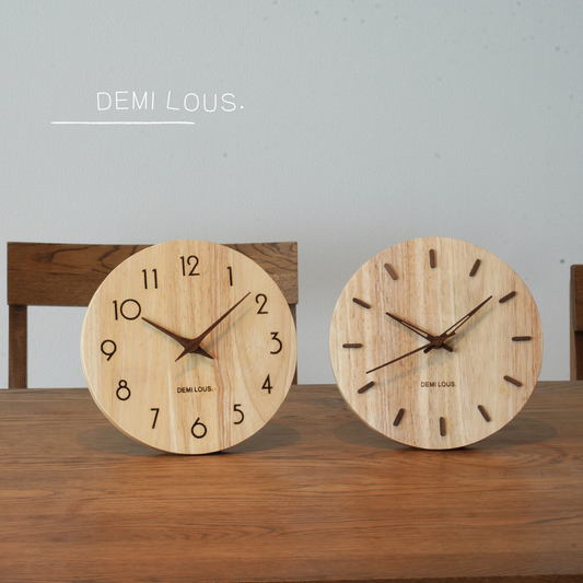 DEMI LOUS. 無垢の木 掛け時計 置き時計 22cm 2WAY 兼用  木製 静音 ナチュラル