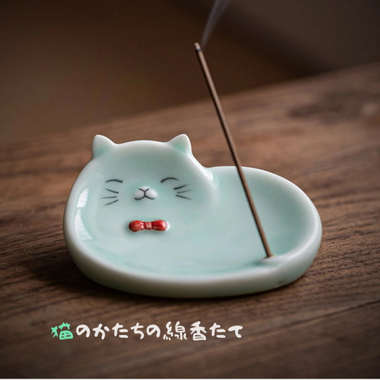 猫のかたちの線香たて